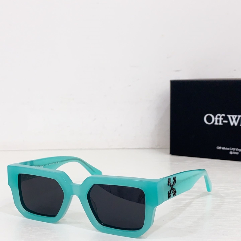 OFF WHITE